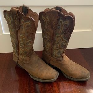 Size 8 Justin Boots!